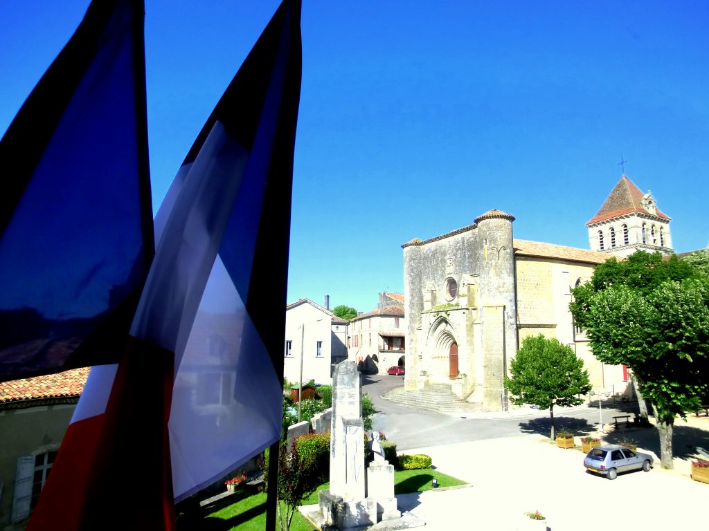 mairie vu sur mezin 006