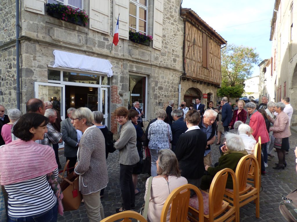 bibliotheque mai 2019 mairie mezin 1